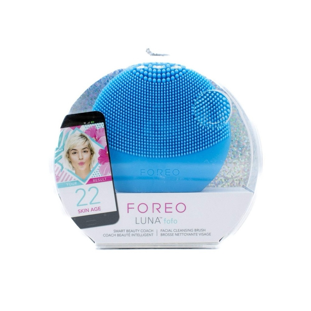 FOREO Blue Luna Facial Cleansing Tool